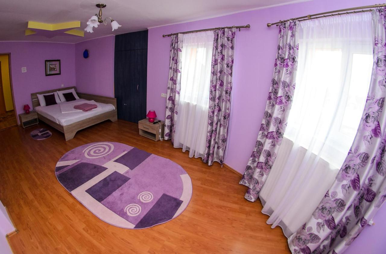 Hotel Casa Liana Oradea Exterior foto