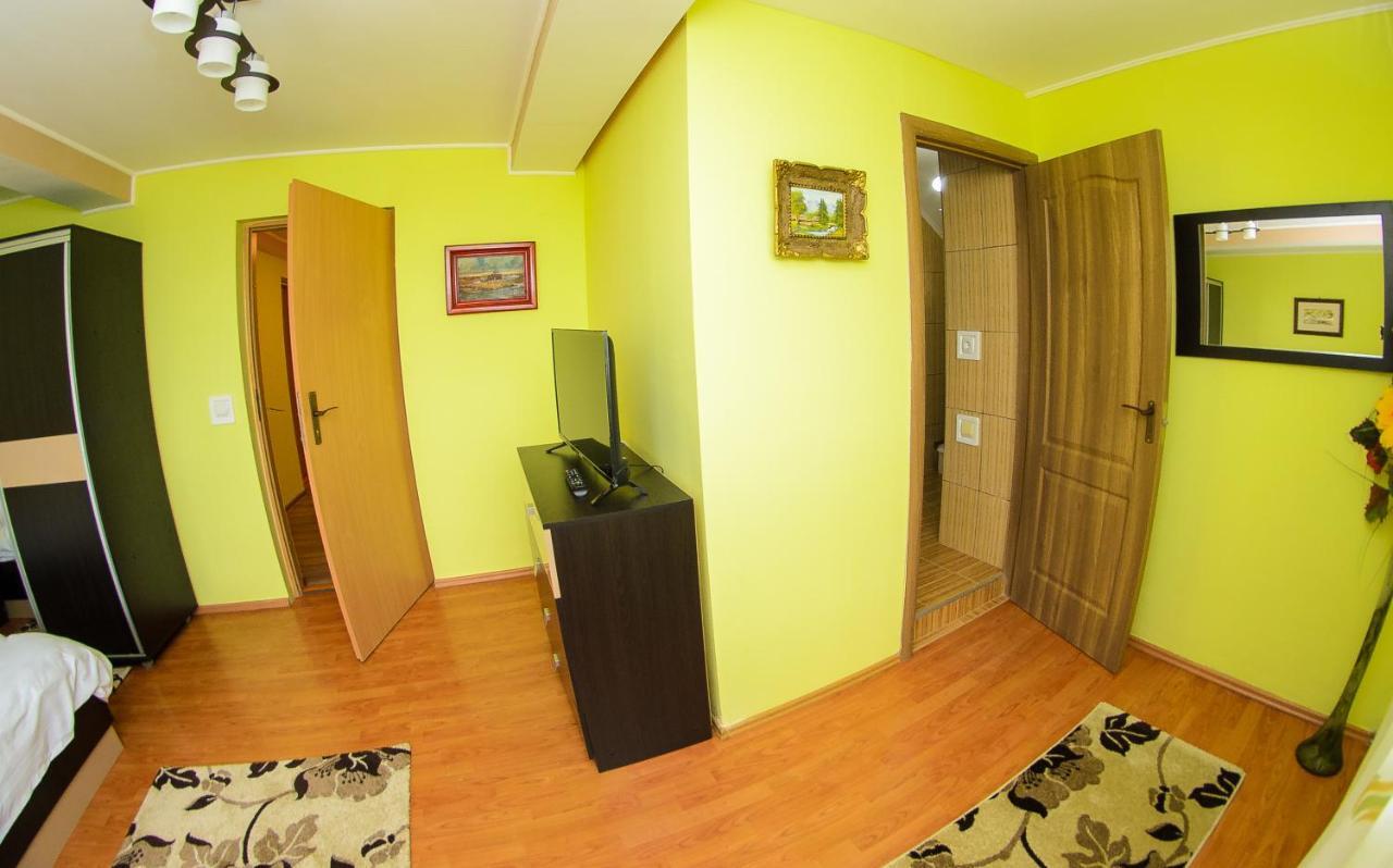 Hotel Casa Liana Oradea Exterior foto
